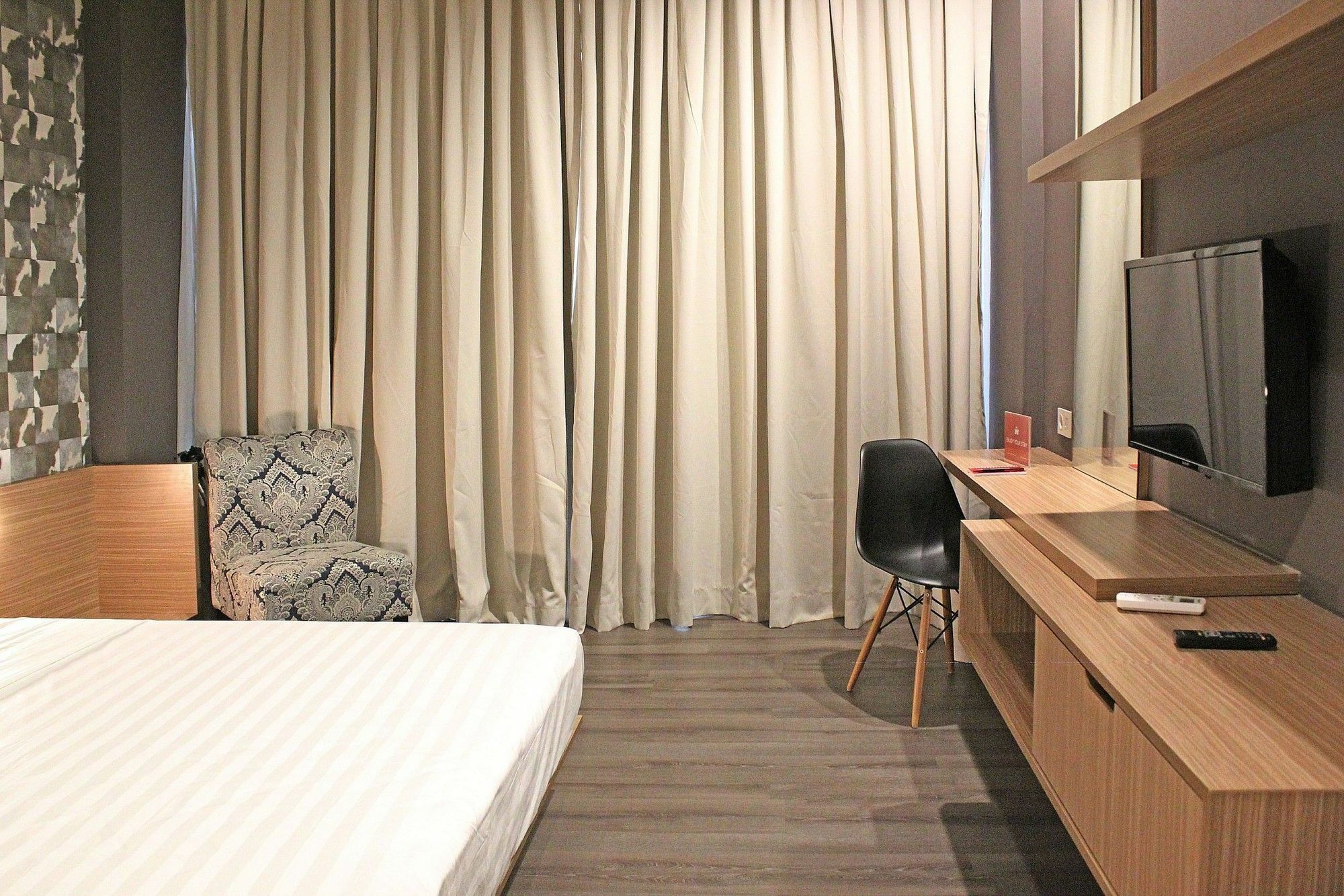 เซ็น พรีเมียม ซัมเปอร์นา สแตรทติจิก สแควร์ Hotel จาการ์ตา ภายนอก รูปภาพ