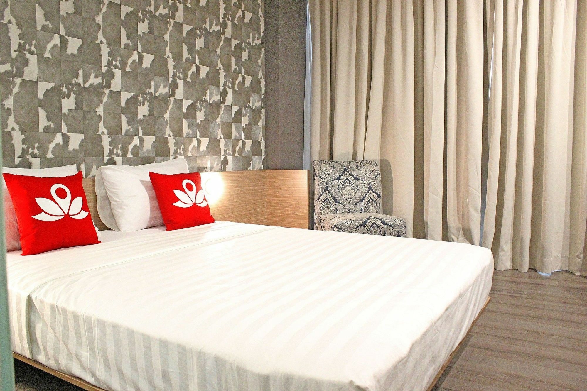 เซ็น พรีเมียม ซัมเปอร์นา สแตรทติจิก สแควร์ Hotel จาการ์ตา ภายนอก รูปภาพ